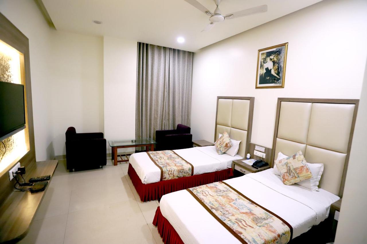 Hotel Blue Pearl Μποπάλ Εξωτερικό φωτογραφία