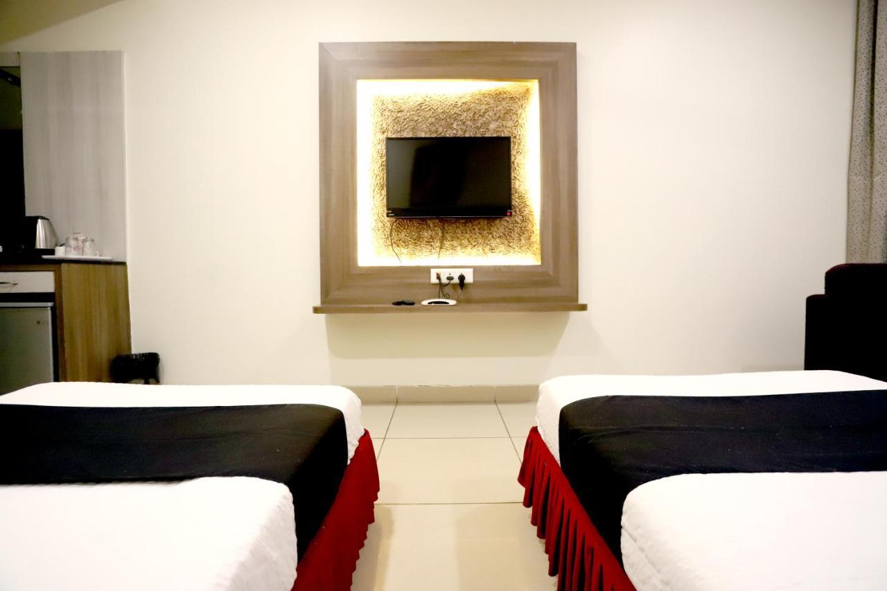 Hotel Blue Pearl Μποπάλ Εξωτερικό φωτογραφία