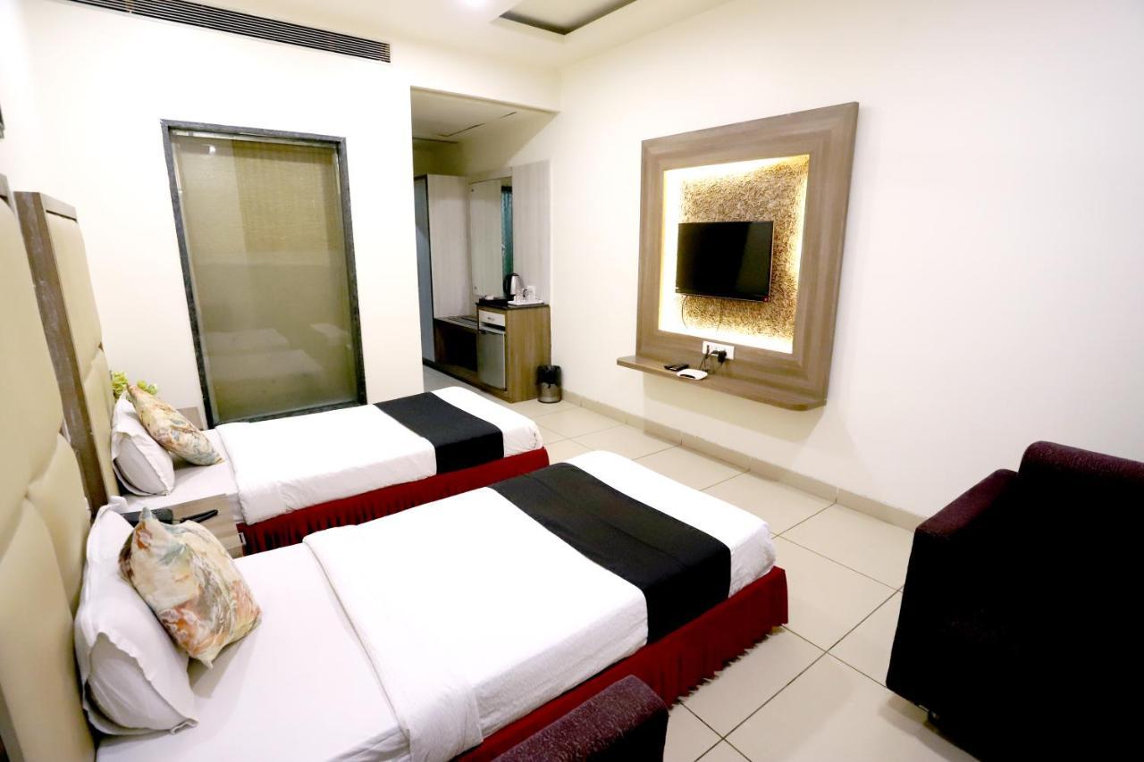 Hotel Blue Pearl Μποπάλ Εξωτερικό φωτογραφία