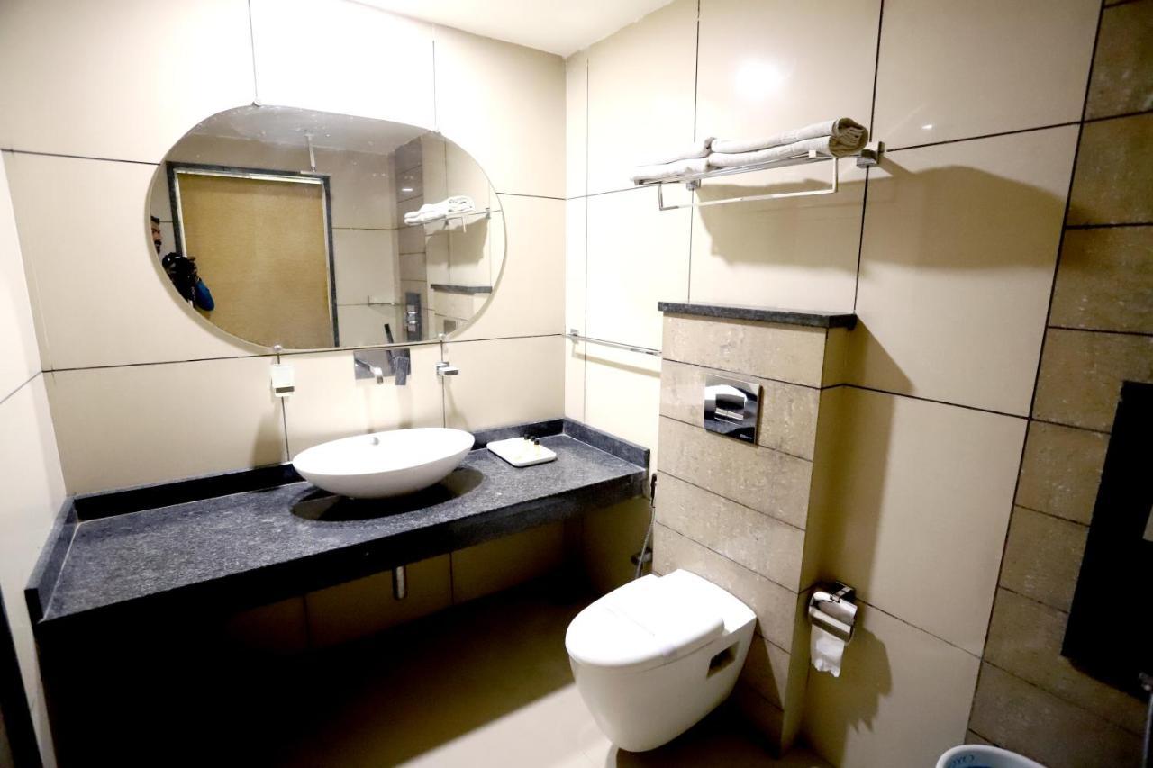 Hotel Blue Pearl Μποπάλ Εξωτερικό φωτογραφία