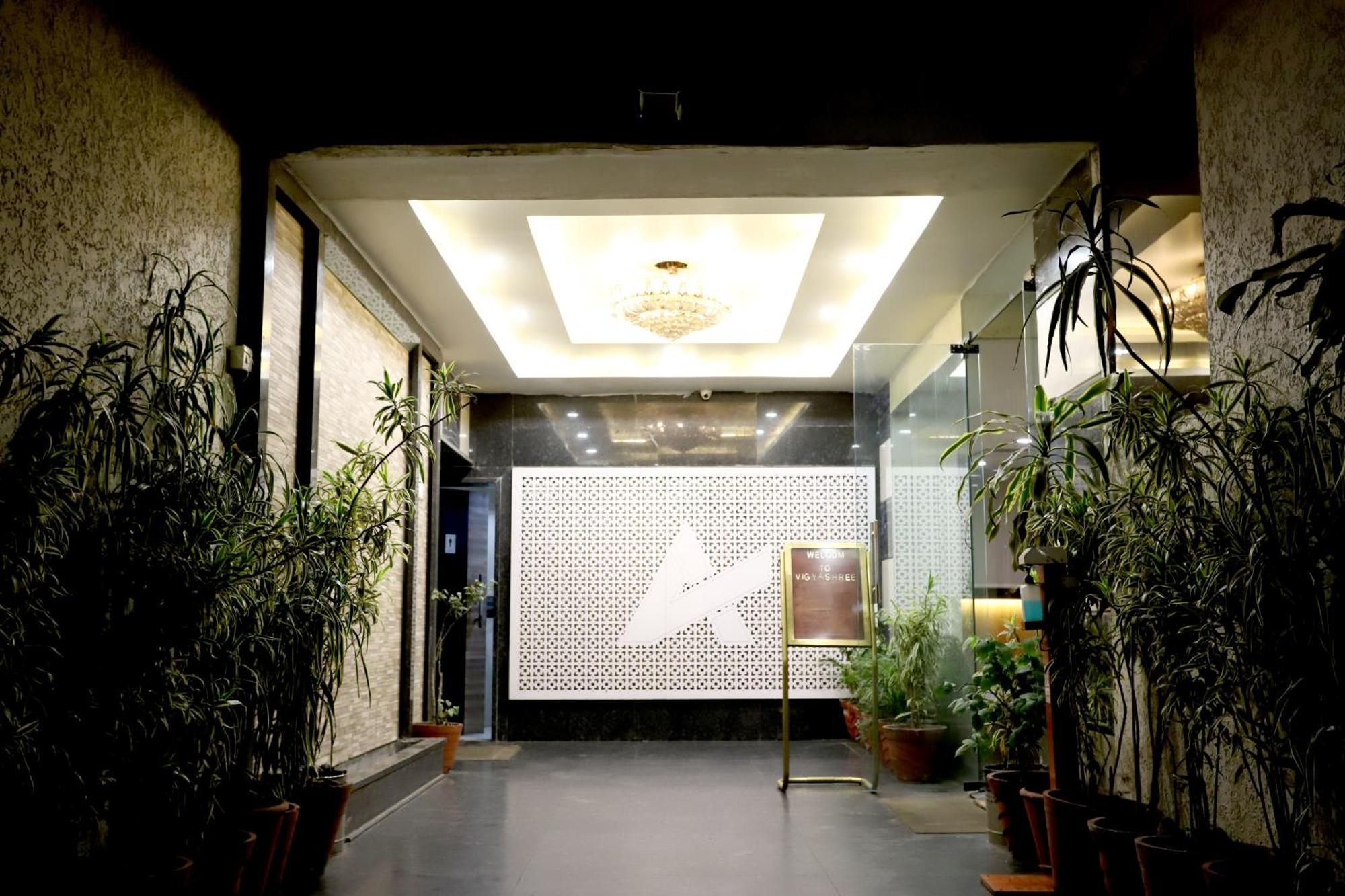 Hotel Blue Pearl Μποπάλ Εξωτερικό φωτογραφία